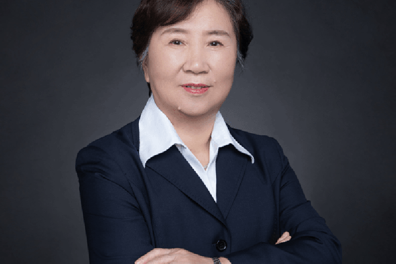 集团董事长
